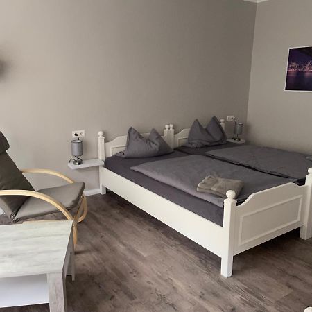 Pension Am Schrotturm Bed & Breakfast Tangermünde Екстериор снимка